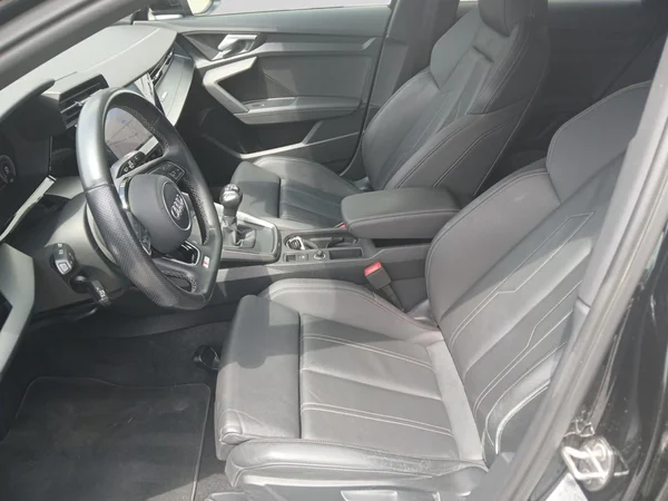 AUDI A3 Sportback (2021) — foto 13 van 17