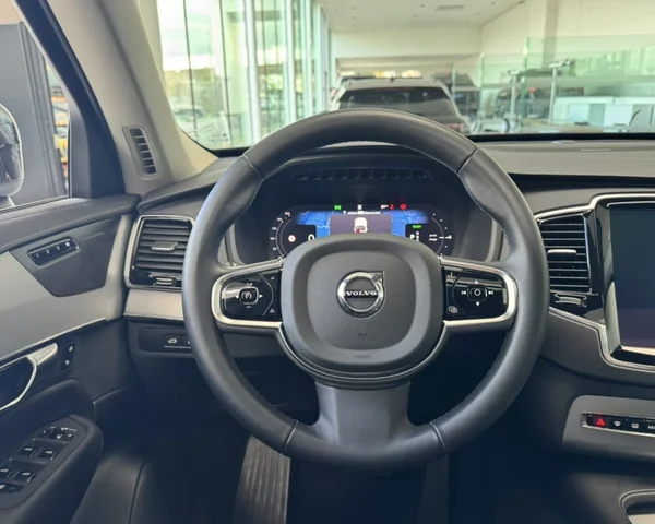 Volvo XC90 (2024) — foto 18 van 30