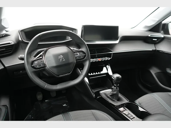 PEUGEOT 208 (2022) — foto 17 van 26