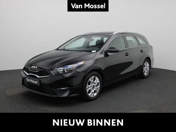 Kia cee'd (2023) — foto 1 van 41
