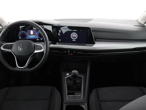 VOLKSWAGEN Golf (2024) — foto 27 van 27