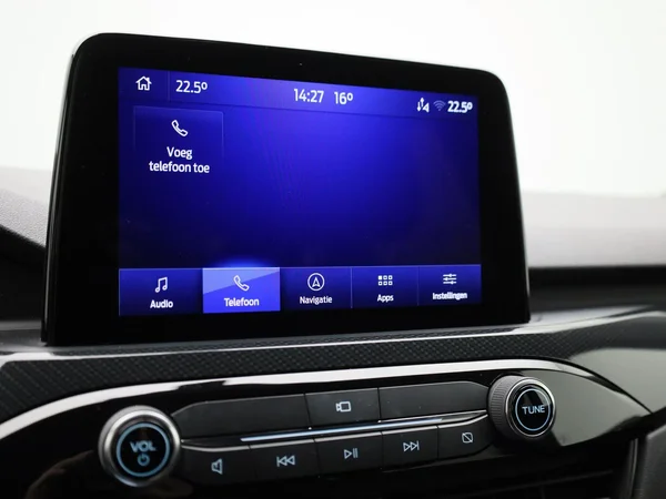 Ford Kuga (2022) — foto 13 van 49