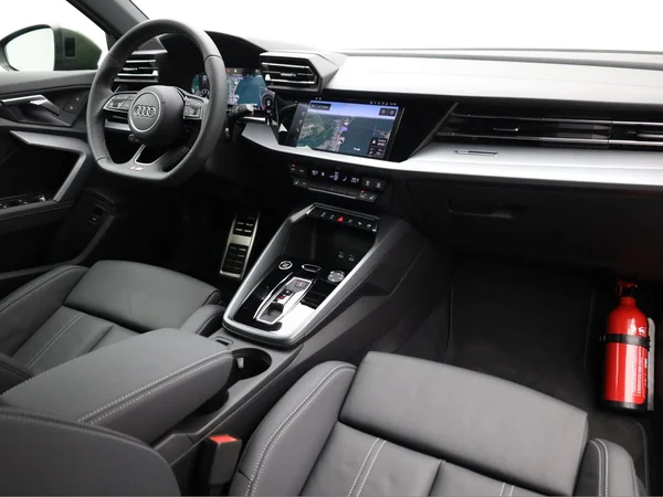 AUDI A3 Sportback (2025) — foto 16 van 22