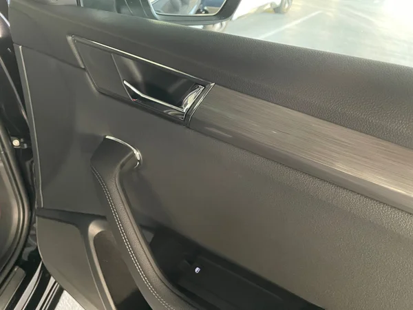 SKODA Superb Combi (2024) — foto 14 van 24