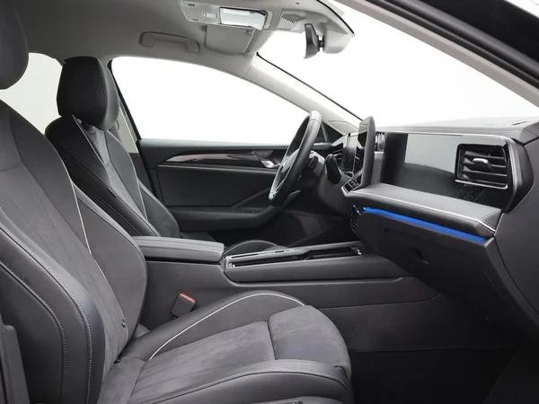 VOLKSWAGEN Passat SW (2026) — foto 4 van 24