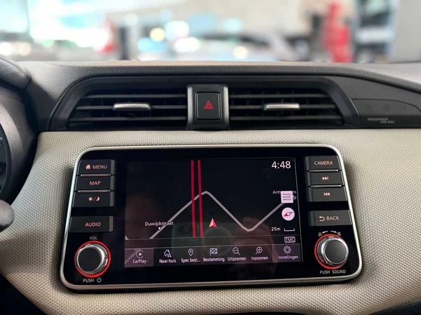 Nissan Micra (2019) — foto 5 van 18