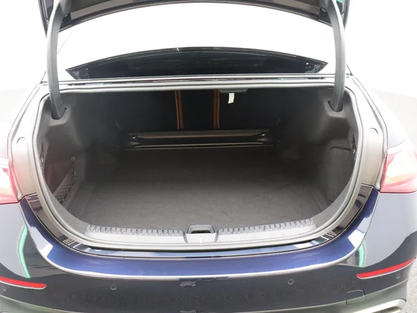 Mercedes-Benz E-Klasse (2024) — foto 10 van 22