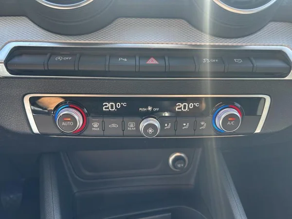 AUDI Q2 (2019) — foto 9 van 30