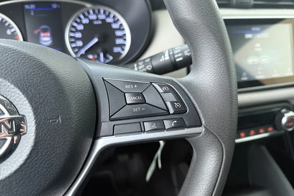 Nissan Micra (2022) — foto 6 van 21