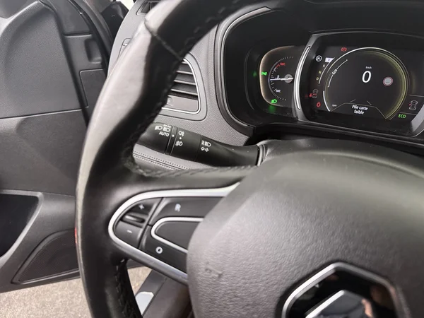 RENAULT Koleos (2022) — foto 10 van 25