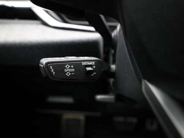 AUDI A5 Avant e-hybrid (PHEV) (2025) — foto 9 van 23