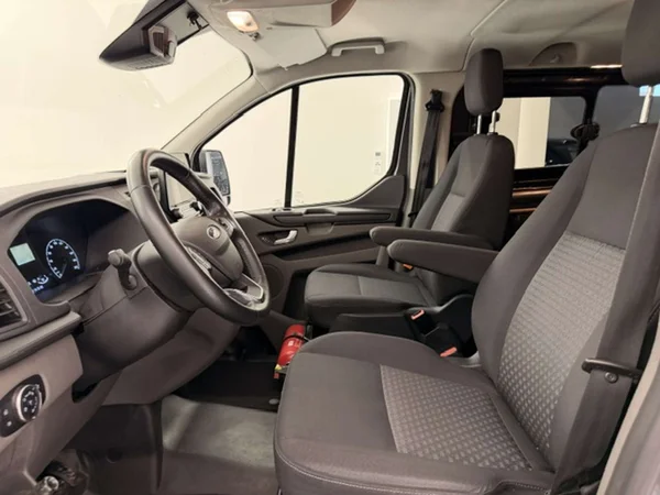 Ford Transit Custom (2021) — foto 16 van 19