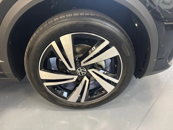 VOLKSWAGEN T-Roc (2026) — foto 19 van 24