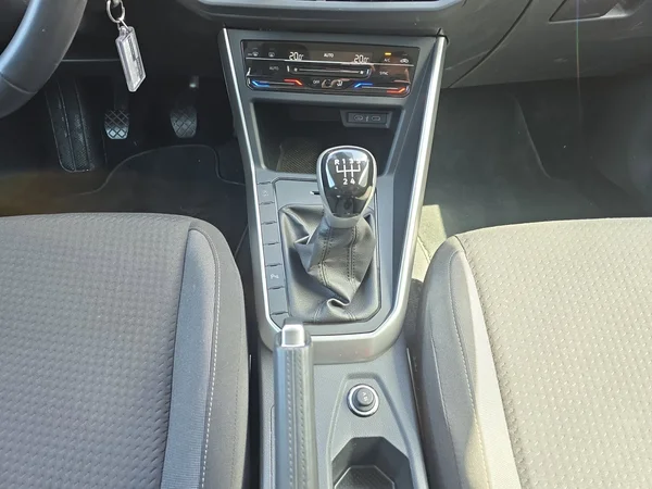 VOLKSWAGEN Polo (2024) — foto 14 van 14