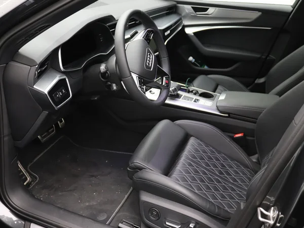 AUDI A6 Avant (2024) — foto 19 van 30