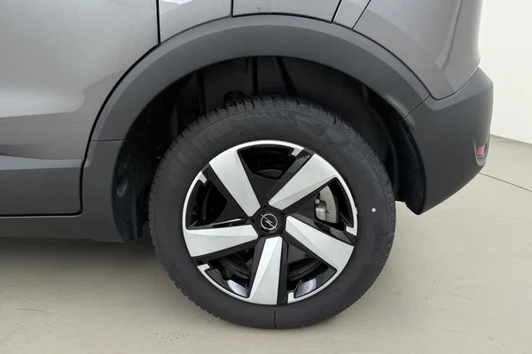 Opel Crossland (2022) — foto 17 van 20