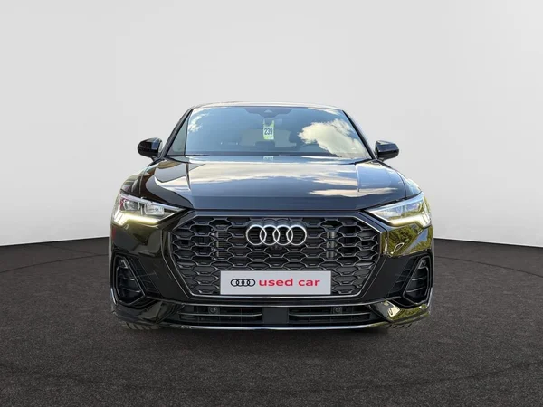 AUDI Q3 Sportback (2023) — foto 17 van 17