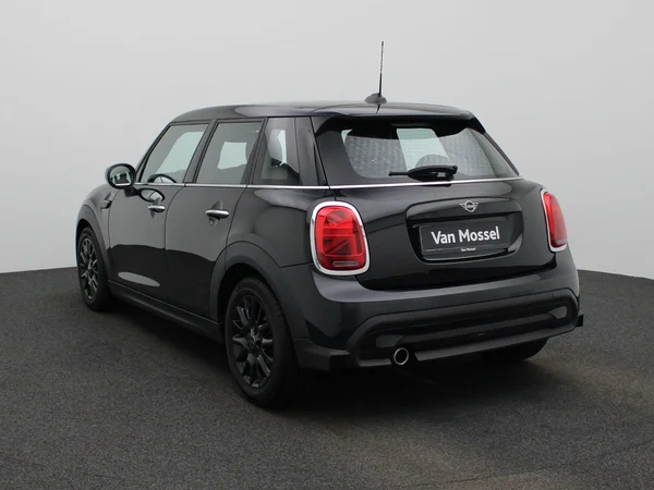 MINI Cooper (2022) — foto 12 van 38