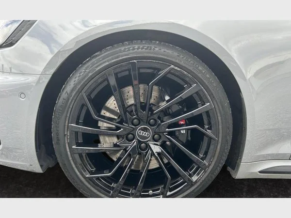 Audi RS4 Avant (2023) — foto 22 van 29