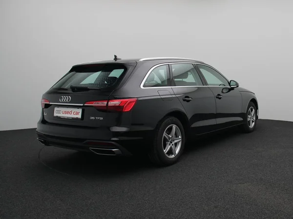 AUDI A4 Avant (2022) — foto 11 van 17