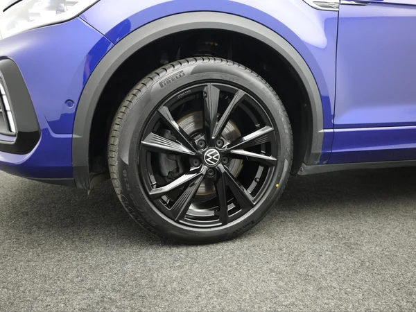VOLKSWAGEN T-Roc (2023) — foto 4 van 23