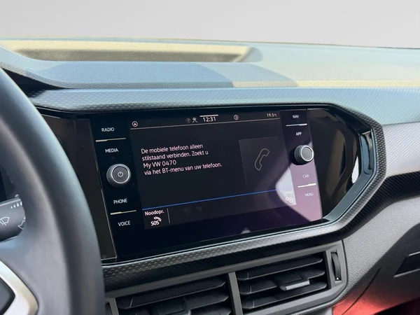VOLKSWAGEN T-Cross (2023) — foto 17 van 20