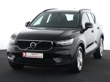 VOLVO XC40 (2021)