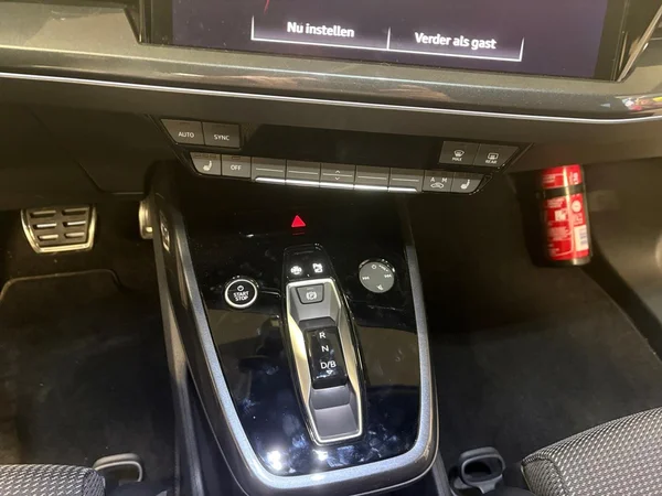 AUDI Q4 Sportback e-tron (2026) — foto 24 van 24