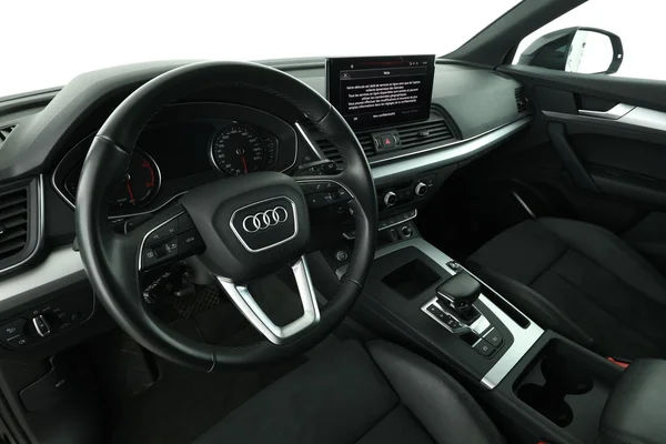Audi Q5 (2023) — foto 2 van 16