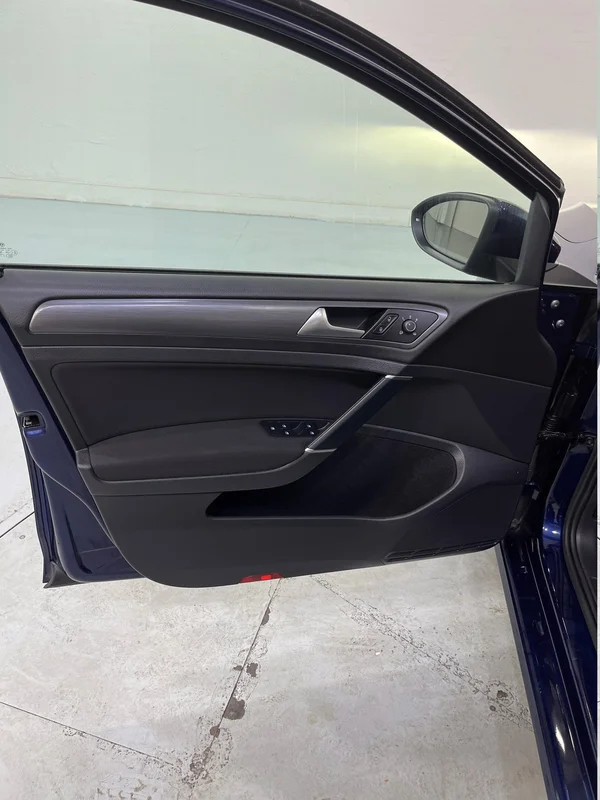Volkswagen E-Golf (2019) — foto 70 van 75