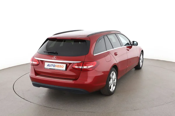 Mercedes-Benz C-Klasse (2018) — foto 12 van 16