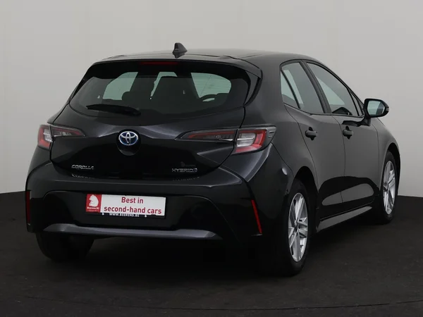 TOYOTA Corolla (2022) — foto 22 van 28