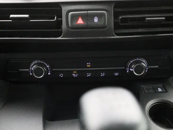 Opel Combo Life (2022) — foto 13 van 35