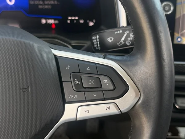 VOLKSWAGEN Taigo (2024) — foto 3 van 20