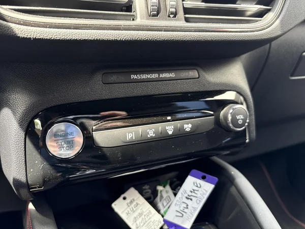Ford Kuga (2025) — foto 8 van 20