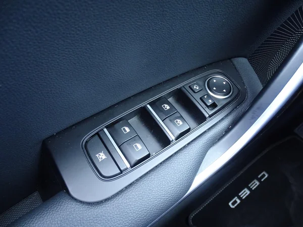Kia cee'd (2024) — foto 17 van 27