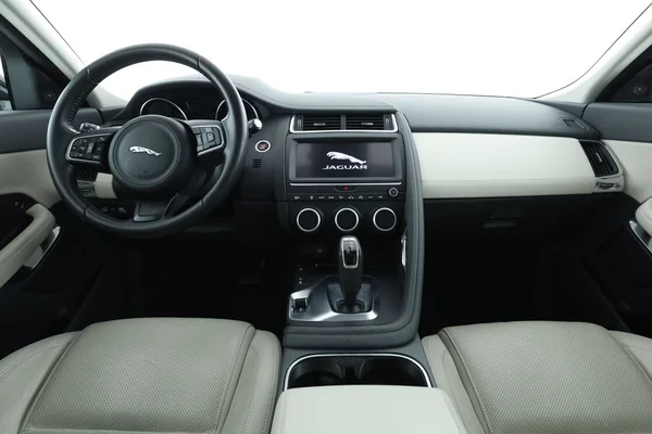 Jaguar E-Pace (2020) — foto 3 van 16