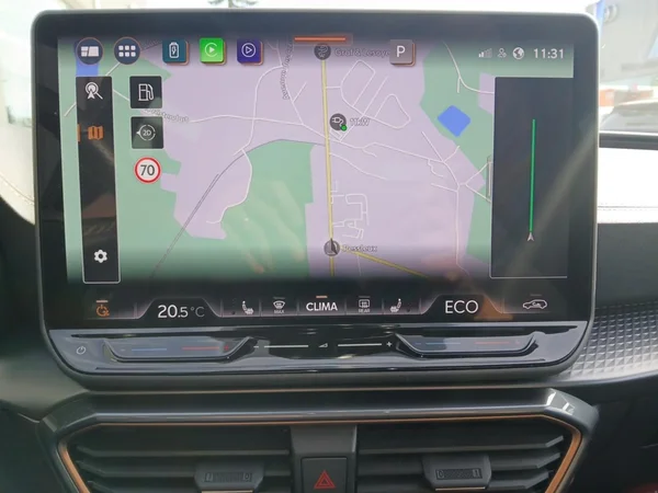 CUPRA Leon e-Hybrid (PHEV) (2025) — foto 6 van 19