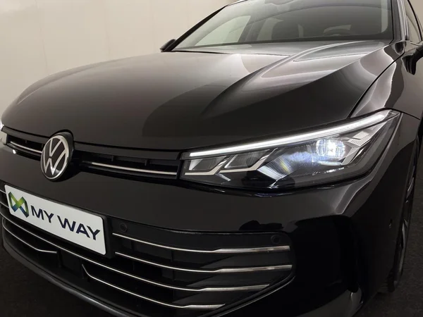 VOLKSWAGEN Passat SW (2025) — foto 7 van 19