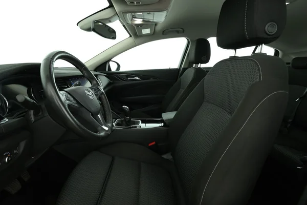 Opel Insignia Grand Sport (2023) — foto 16 van 16