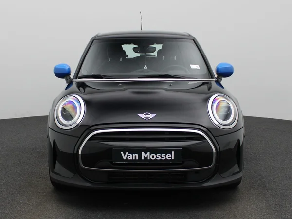 MINI One (2022) — foto 23 van 32