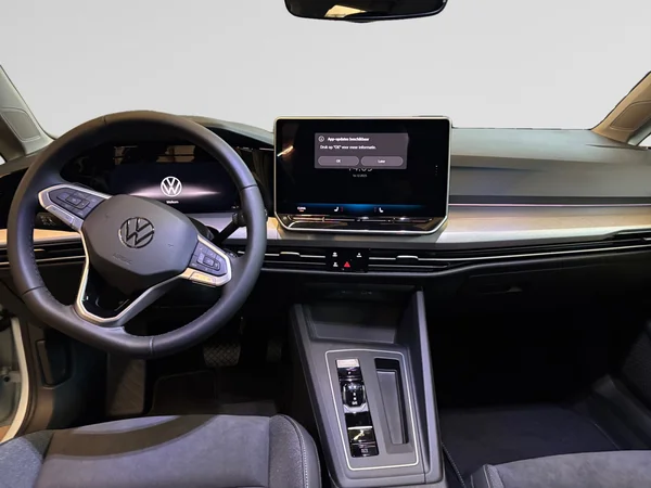 VOLKSWAGEN Golf VIII (2025) — foto 22 van 24