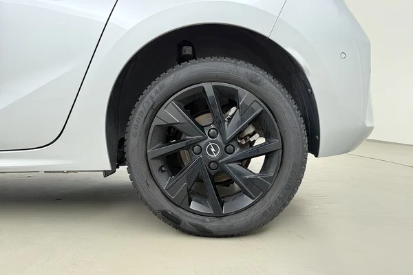 Opel Corsa (2025) — foto 15 van 18
