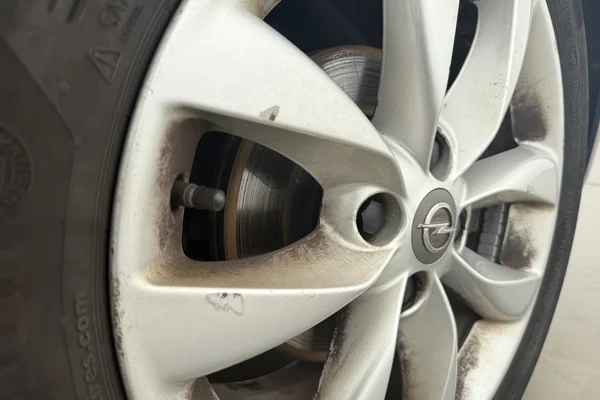 Opel Adam (2019) — foto 17 van 26