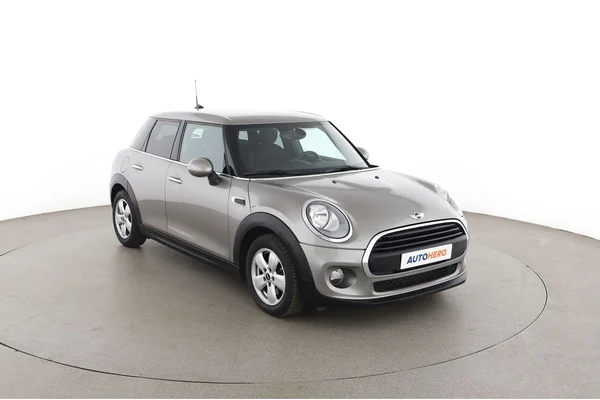 MINI Mini (2017) — foto 14 van 16
