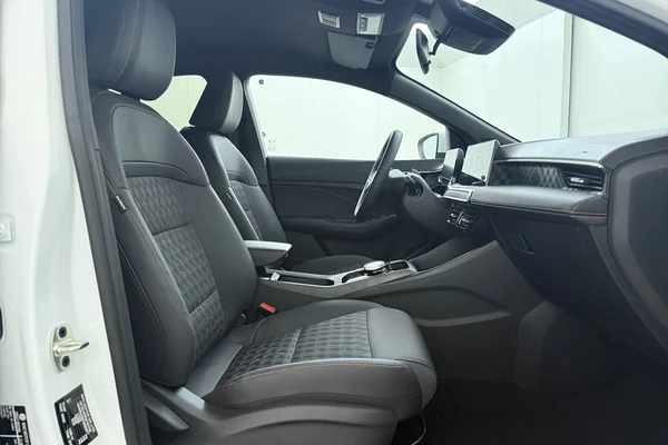 MG MG3 Hybrid+ (HEV) (2026) — foto 14 van 16
