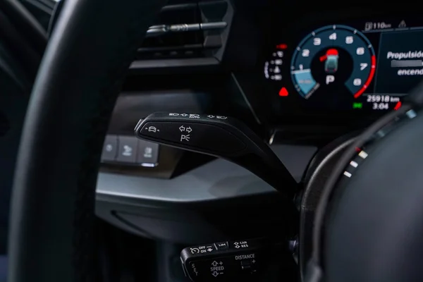 Audi A3 Sportback (2024) — foto 14 van 43