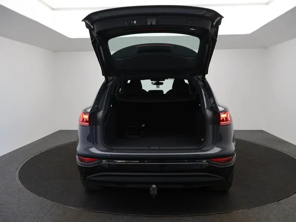 Audi Q6 e-tron (2025) — foto 25 van 29