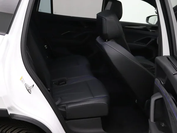 VOLKSWAGEN Tayron (2025) — foto 11 van 31