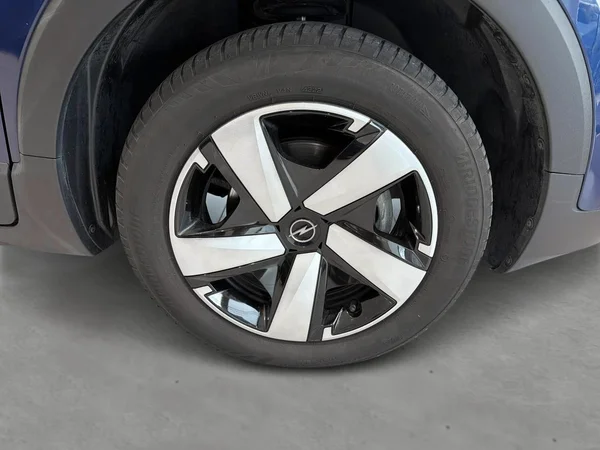 Opel Crossland (2023) — foto 14 van 17